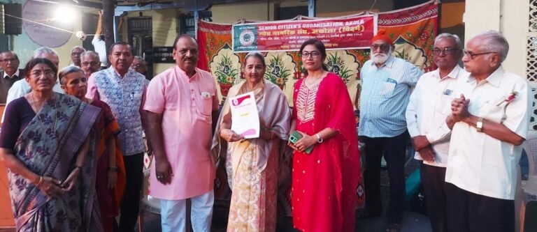 ज्येष्ठ नागरिक संघ अकोला चा वर्धापन दिन व पुरस्कार वितरण सोहळा उत्साहात संपन्न