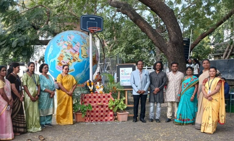 हॅपी अवर्स स्कुलतील उपक्रम खरोखरच कौतुकास्पद : आर्किटेक्ट ढोमणे विज्ञान व कला प्रदर्शन उत्साहात