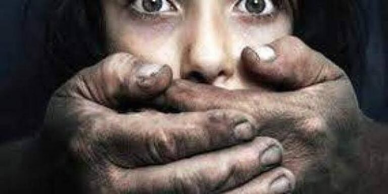 अकोल्यातून 5 वर्षीय चिमुकलीचं अपहरण ? अज्ञात व्यक्तीने पळवून नेण्याची तक्रार