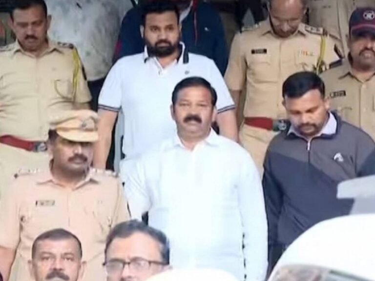 भाजप आमदार गायकवाडनां ११ दिवसांची पोलीस कोठडी ! कोर्टात नेमकं काय घडलं?