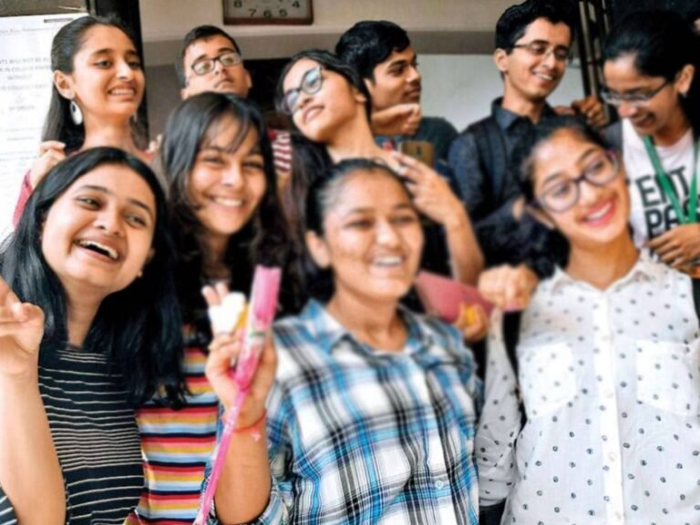 अकोल्यात मुलीच हुश्शार ! बारावीच्या परीक्षेत जिल्ह्याचा निकाल ९३.३७ टक्के : मात्र अकोला तालुका शेवटी
