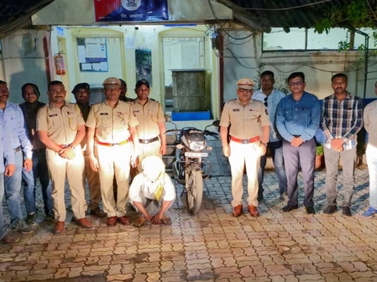 क्रुरकर्मा मोरेला ठोकल्या बेड्या! ७८ वर्षांच्या वृद्धेवर केला लैंगिक अत्याचार