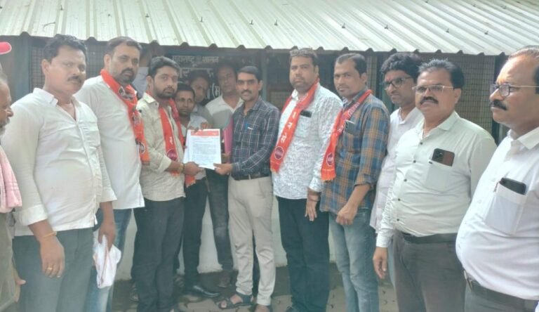 होलीक्रॉस शाळेच्या संचालकांचा मनमानी कारभार ! तात्काळ कारवाई करा