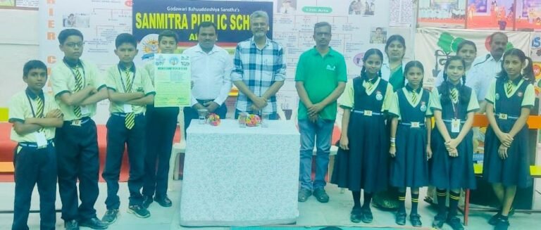 सन्मित्र स्कूल मधे निसर्गकट्टा ईको क्लबचा पदग्रहण सोहळा उत्साहात